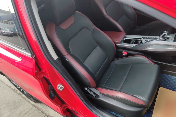 Used Geely Auto Coolray 2020 Facelift 240T DCT Hunter
