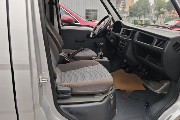 Used Wuling Zhiguang 2015 1.2L Practical LS-I Model