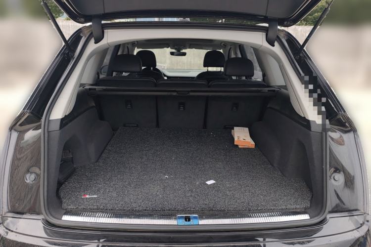 Used Audi Q7 2018 40 TFSI Comfort Model