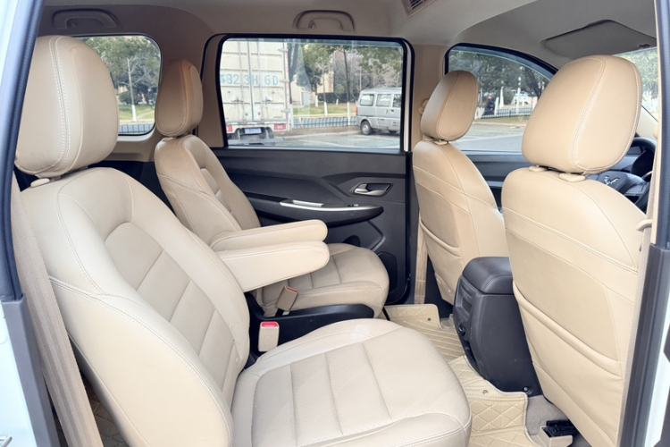 Used Wuling Hongguang 2019 1.5L S Comfort Edition China VI LAR