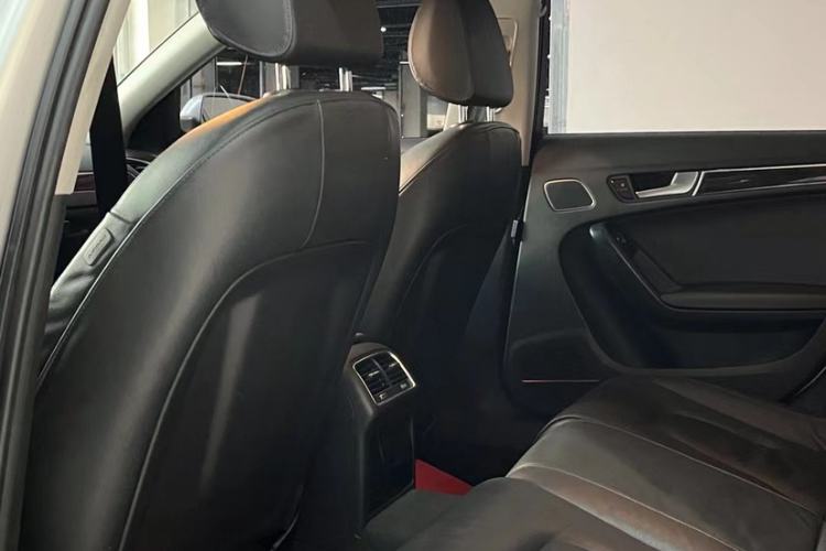 Used Audi A4L 2015 35 TFSI Automatic Comfort Model
