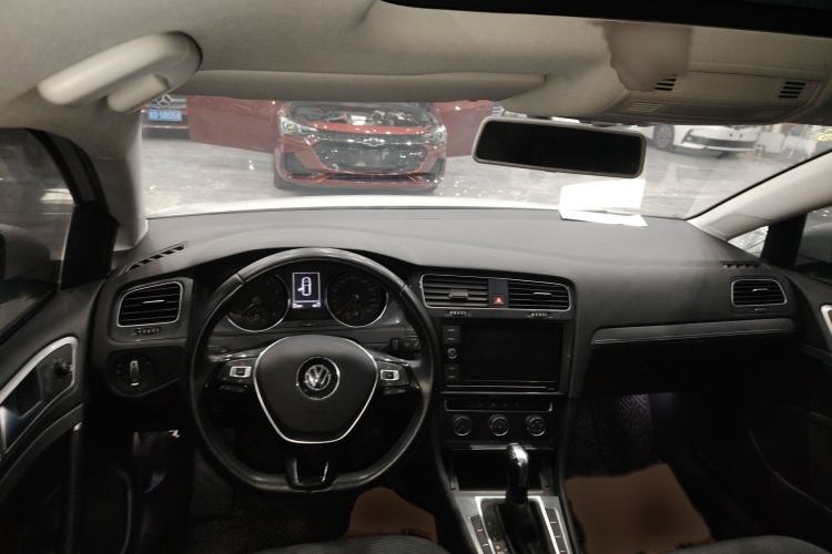 Used Volkswagen Golf 2019 1.6L Automatic Comfort Model China V Standard
