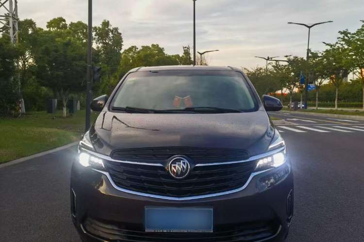 Used Buick GL8 2021 Land Cruiser Executive Class 652T Comfort Model
