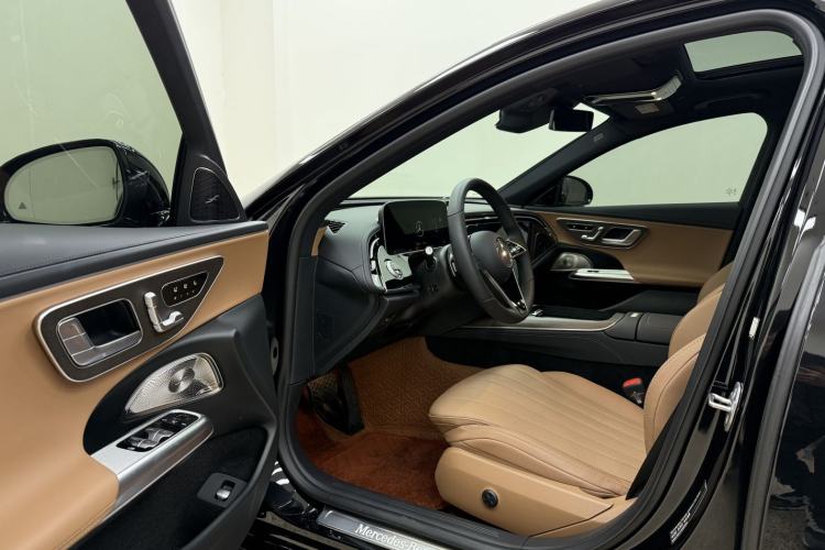 Used Mercedes-Benz E-Class 2025 Facelift E 300 L Luxury Edition