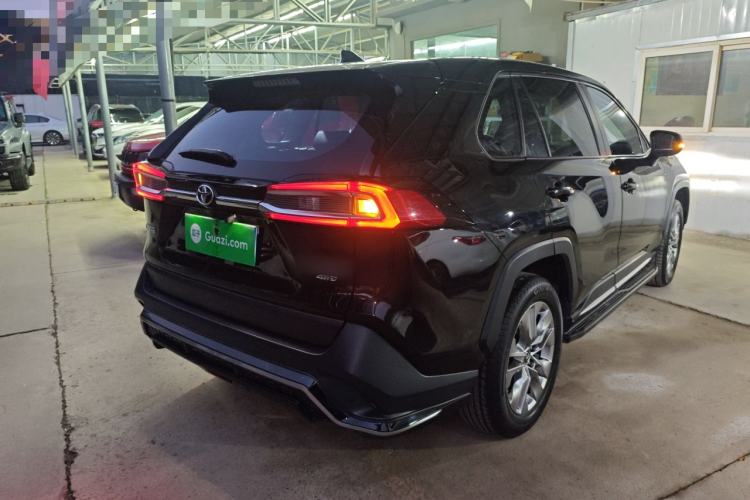 Used Toyota Wildlander 2021 2.0L CVT 4x4 Luxury Edition
