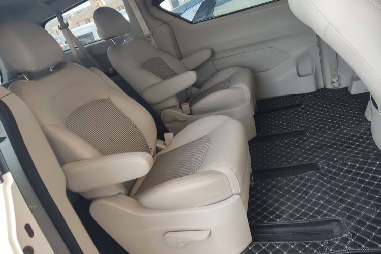 Used SAIC MAXUS G10 2016 2.0T Automatic Elite Edition
