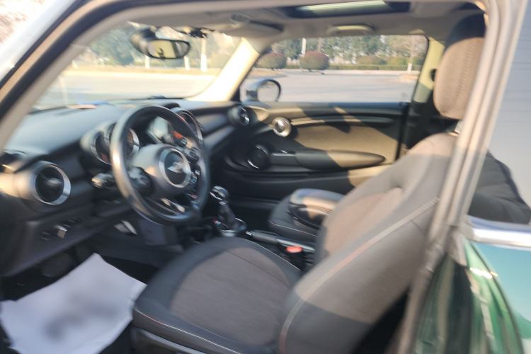 Used  MINI 2016 1.2T ONE Pioneer Edition
