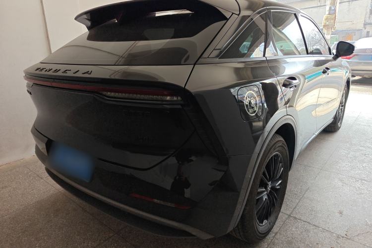 Used Venucia V 2021 260T Idol Edition
