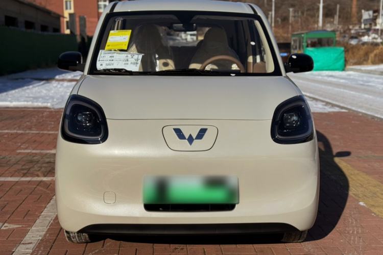 Used Wuling Hongguang MINIEV 2025 Four-Door Version Advanced Edition
