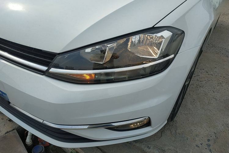 Used Volkswagen Golf 2020 Zhiai Edition 200TSI DSG Comfortable & Ambitious Version
