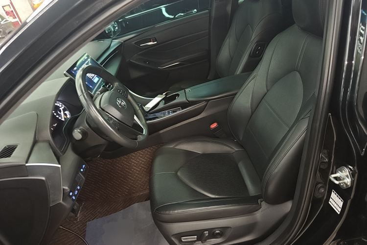 Used Toyota Avalon 2023 Dual-Engine 2.5L Luxury Edition