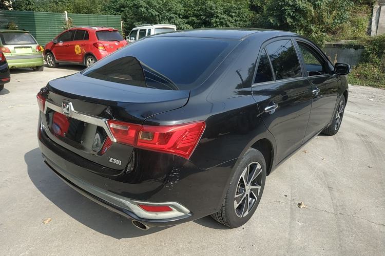 Used Zotye Z300 2014 New Vision 1.5L Manual Luxury Model
