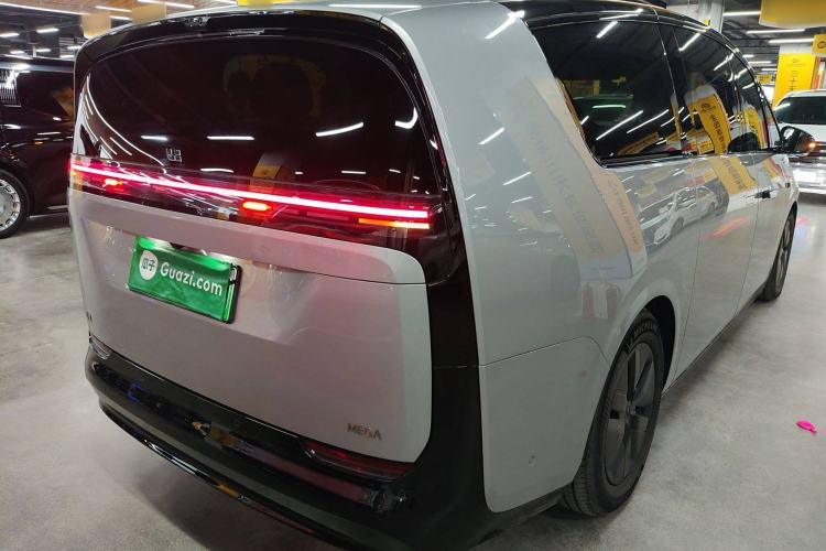 Used Li Auto MEGA 2024 Ultra Model