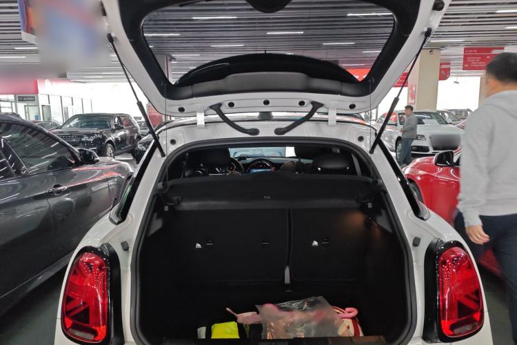 Used  MINI 2023 Facelift 2.0T COOPER S Artist Five-Door Edition
