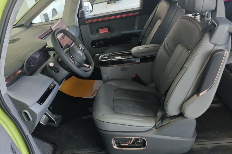 Used Zeekr MIX 2025 Long-Range Intelligent Driving Edition
