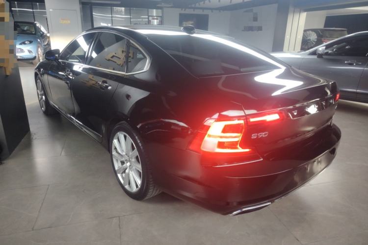 Used Volvo S90 2016 T6 AWD Zhiya Edition
