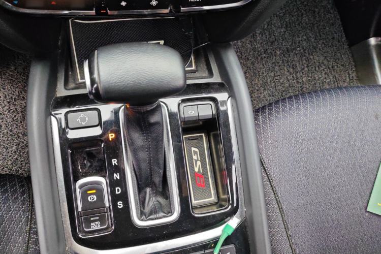 Used GAC Trumpchi GS8 2017 320T Two-Wheel Drive Luxury Smart Connectivity Version (7 Seats)
