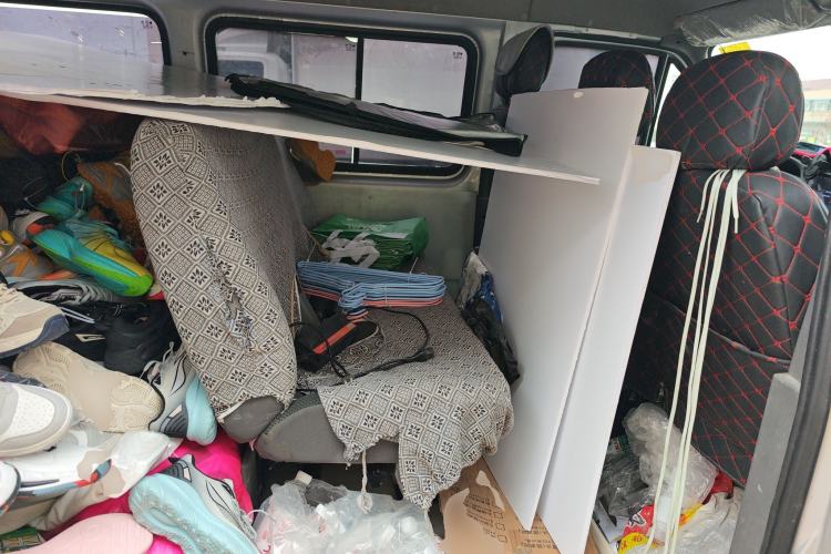 Used JMC Transit 2017 2.8T Commercial Version Long Wheelbase Mid-Roof 6/7/8-Seater JX493