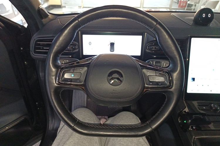 Used Nio ES8 2020 415 km Range 6-Seater Version
