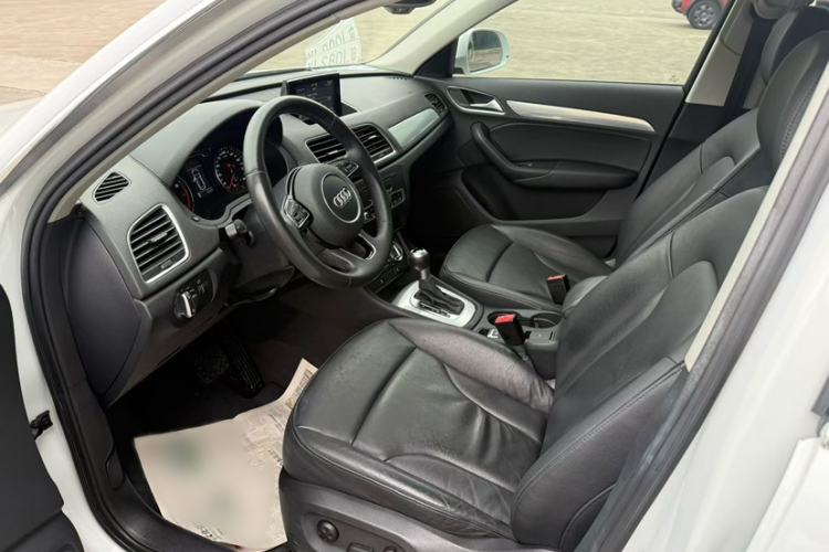 Used Audi Q3 2016 30 TFSI Collector's Edition Comfort Model
