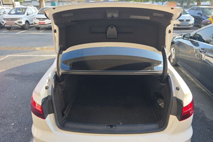 Used Audi A4L 2024 40 TFSI Fashion Dynamic Model
