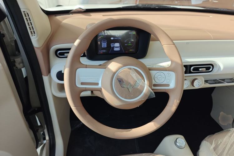 Used Wuling Hongguang MINIEV 2024 3rd Generation 215km Youth Edition