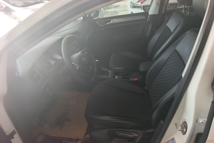 Used Volkswagen Golf 2020 200TSI DSG Comfortable and Ambitious Edition
