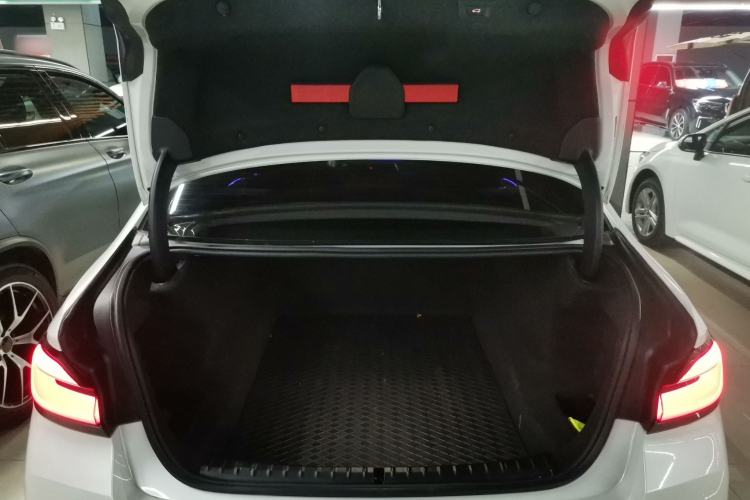 Used BMW 5 Series 2022 Second Facelift 525Li M Sport Package
