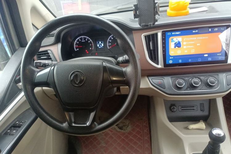 Used FORTHING Lingzhi 2019 M5 1.6L Exclusive Edition 7-Seater
