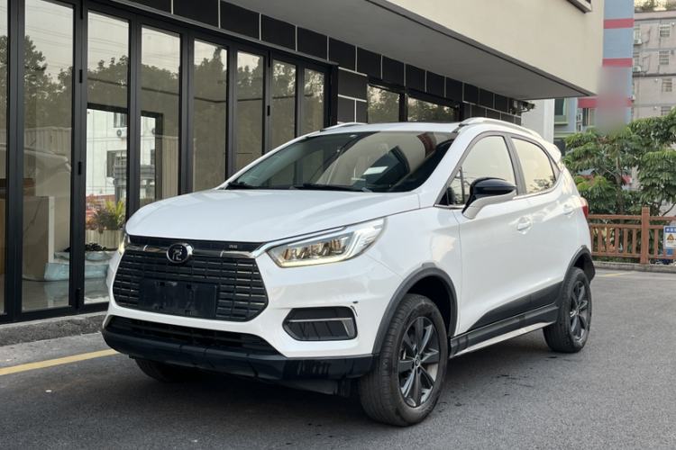 Used BYD Yuan New Energy 2019 EV360 Smart Connect Enjoyment Model
