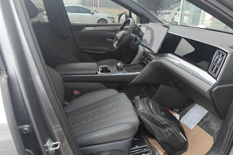 Used BYD Song L DM-i 2025 Intelligent Driving Version 112 km Beyond-Range Type
