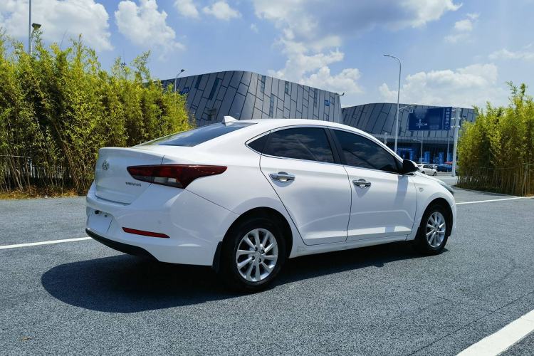 Used Hyundai Verna 2016 1.4L Automatic Cool Edition GLS
