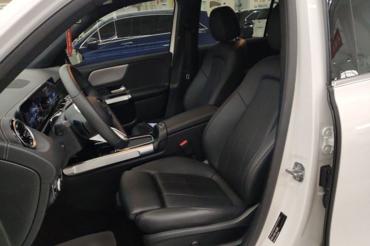 Used Mercedes-Benz GLB 2024 GLB 200 Dynamic Edition
