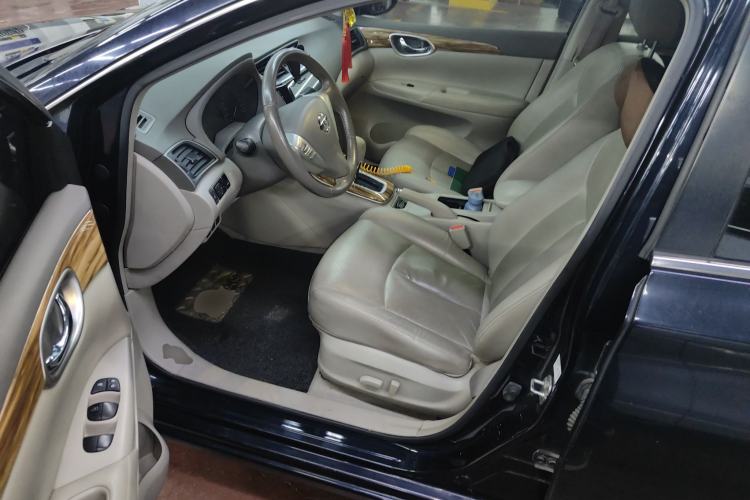 Used Nissan Sylphy 2014 1.6XV CVT Deluxe Edition
