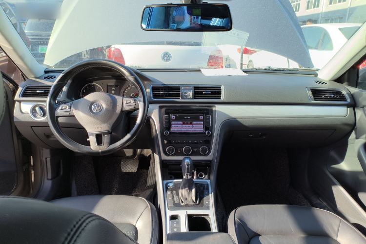 Used Volkswagen Passat 2014 1.8TSI DSG Prestige Edition
