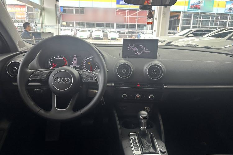 Used Audi A3 2020 Restyled Limousine 35 TFSI Ambition Version China VI
