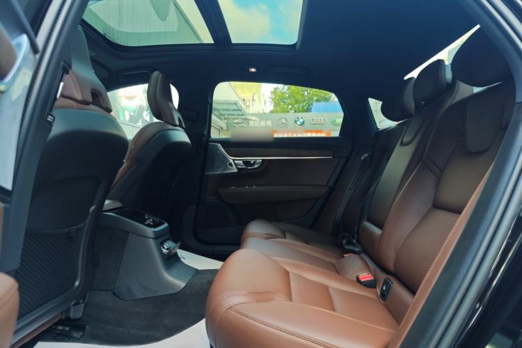 Used Volvo S90 New Energy 2024 Plug-in Hybrid Four-Wheel Drive Long-Range Luxury Smart Edition
