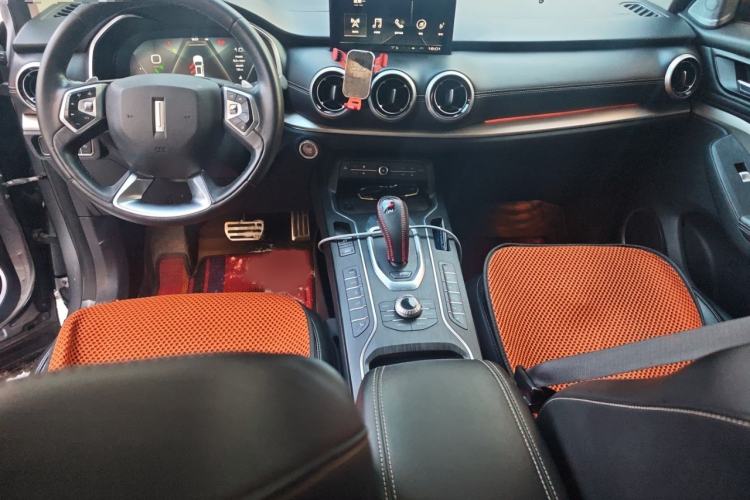 Used Wey VV6 2018 2.0T Two-Wheel Drive Flagship Version China V Standard
