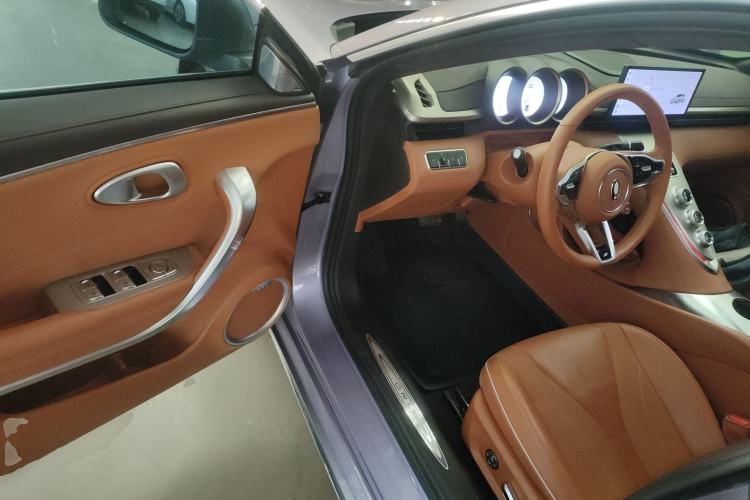 Used ORA Lightning Cat 2022 600 km All-Wheel Drive High-Performance Version
