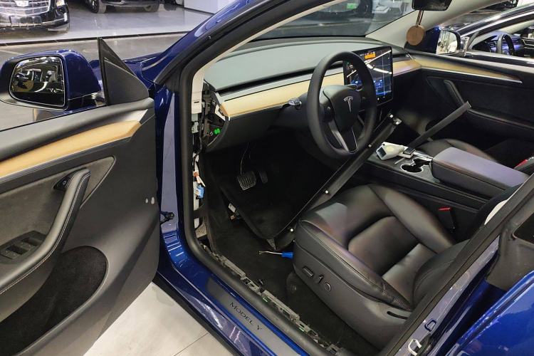 Used Tesla Model Y 2021 Standard Range Rear-Wheel Drive Version