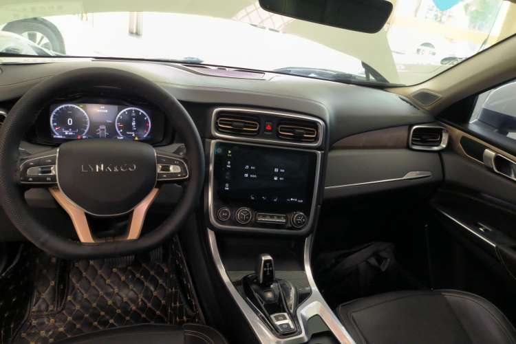 Used Lynk & Co 01 2017 2.0T Two-Wheel Drive Pro Edition
