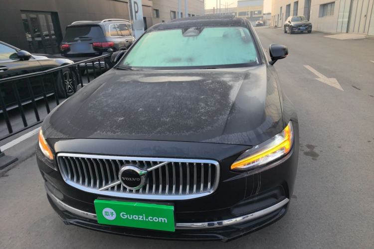 Used Volvo S90 2025 B5 Zhiyi Luxury Edition
