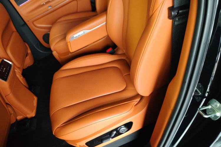 Used Hima AITO M9 2024 Range-Extended Ultra Version 52 kWh 6-Seater Model
