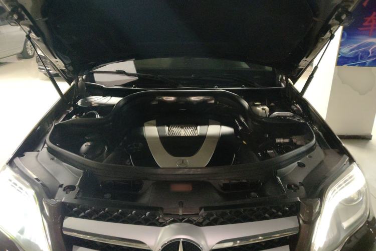 Used Mercedes-Benz GLK-Class 2013 GLK 300 4MATIC Dynamic Sunroof Model