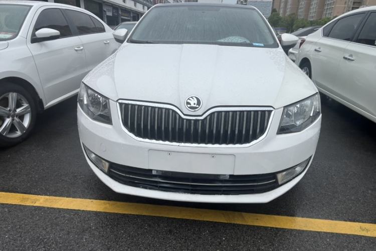 Used Skoda Octavia 2015 1.6L Automatic Yijun Edition
