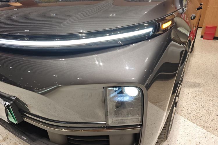 Used Li Auto L8 2024 Ultra Model
