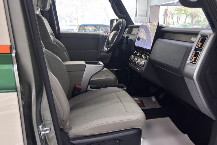 Used  V23 2025 501 Four-Wheel Drive Intelligent Driving Version