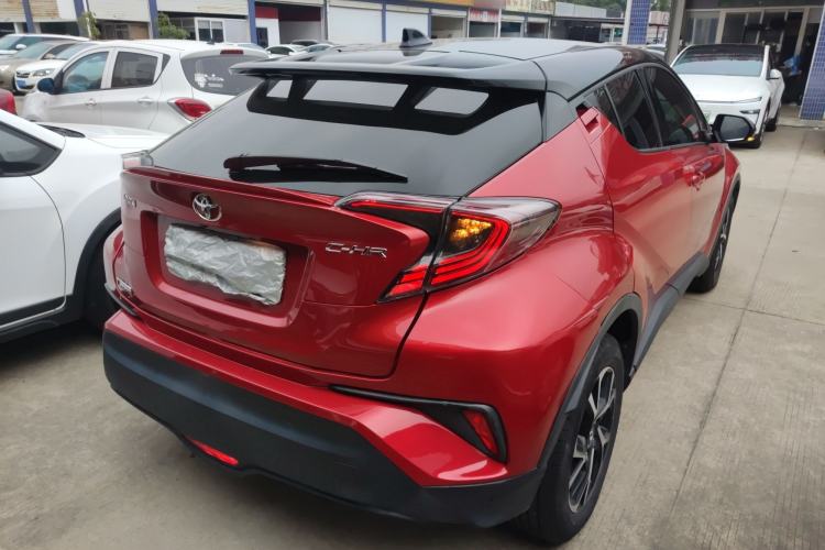 Used Toyota C-HR 2018 2.0L Luxury Sunroof Version China VI Standard
