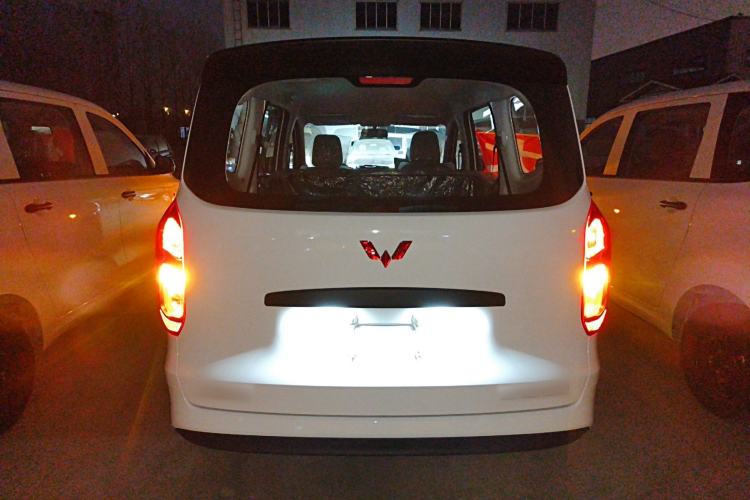 Used Wuling Hongguang New Energy 2024 All-Electric Model 300KM Practical Version