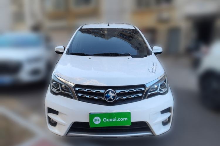 Used Venucia M50V 2017 1.6L XL CVT Luxury Edition
